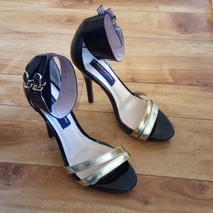 Chinese Laundry Elise 4" heels sz 7